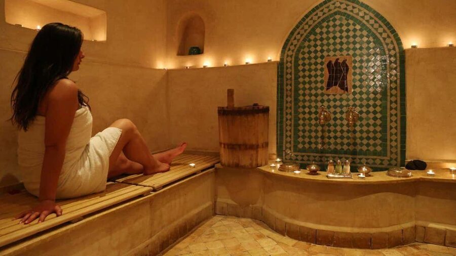 Marrakech: 3H Traditional Hammam & Massage & Hotel Pick up - Inside the hammam: steam, eucalyptus, black soap, and kessa scrub