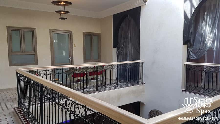 Marrakech: Royal Rosa Hammam including massage & foot care - Meeting point and the 3-minute walk to Hammam Rosa Bonheur