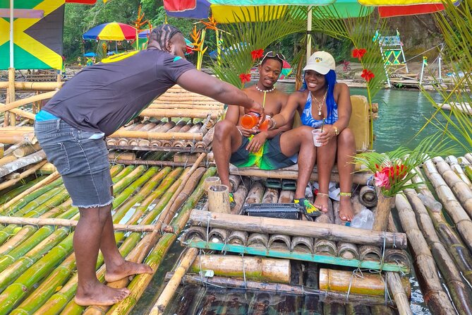 Montego Bay: Bamboo Rafting with Limestone Massage & Shopping - Hip Strip shopping: how to make the time useful