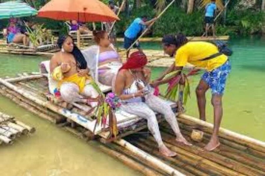 Montego Bay, Jamaica: Bamboo Rafting with Foot Massage - Bamboo rafting on calm water: what the cruise really feels like