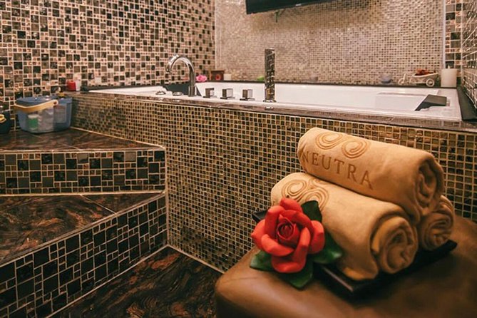 NEUTRA Body Massage Service Available - Far infrared sauna and hydrotherapy spa bath: when to add extras