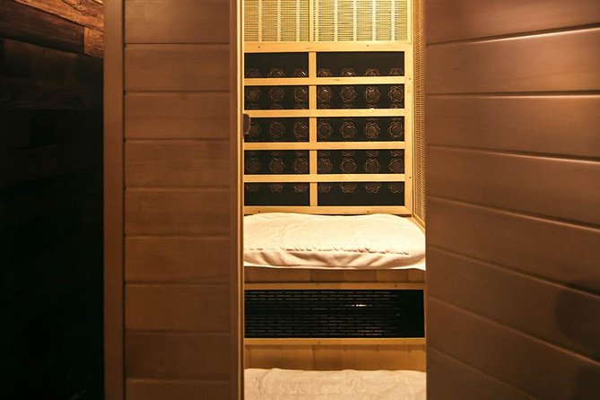 NEUTRA Body Massage Service Available - Your 90 minutes: picking Thai, oil, aromatherapy, and reflexology