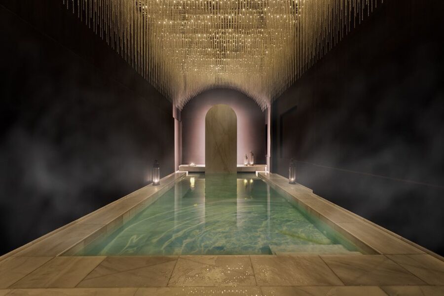 Palma: Hammam Al Àndalus Bath Session with Massage Options - Staff clarity, small-group spacing, and what the included items really mean