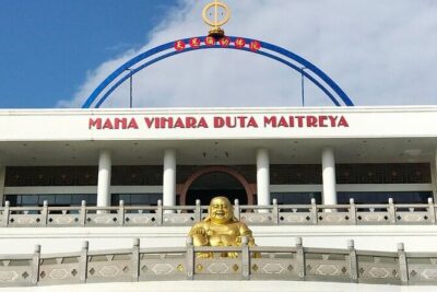 PRIVATE: Batam day tour with Ferry, 2-hour Massage and Lunch from Singapore - Inside Batam’s Religious Landmarks: Temples and Mosques in One Route
