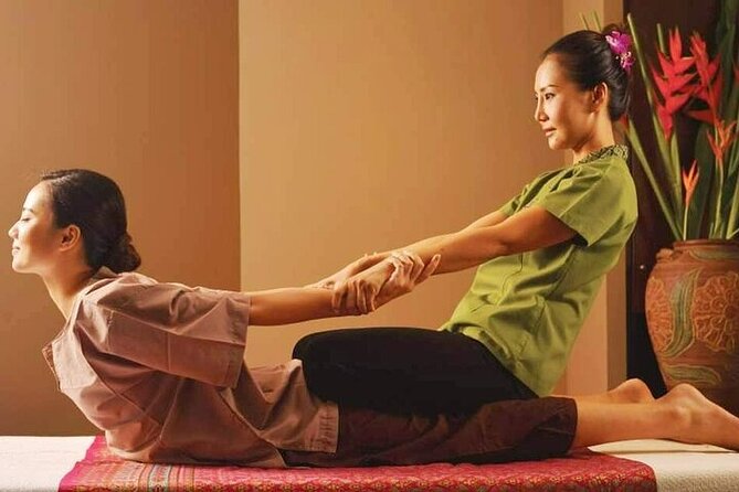 PRIVATE: Batam day tour with Ferry, 2-hour Massage and Lunch from Singapore - The 4-Course Indonesian Lunch: What to Expect