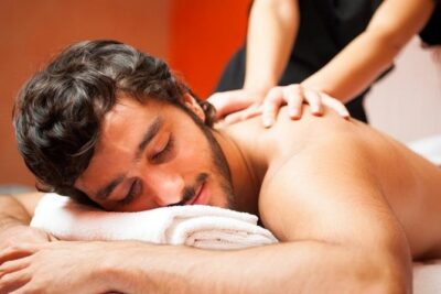Private Couple Massage workshop - The teaching style: calm coaching plus hands-on feedback