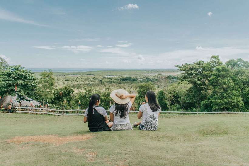 Puerto Princesa: Half-Day City Tour with Optional Massage - Mitra’s Ranch and Baker’s Hill: politics, views, and hopia break