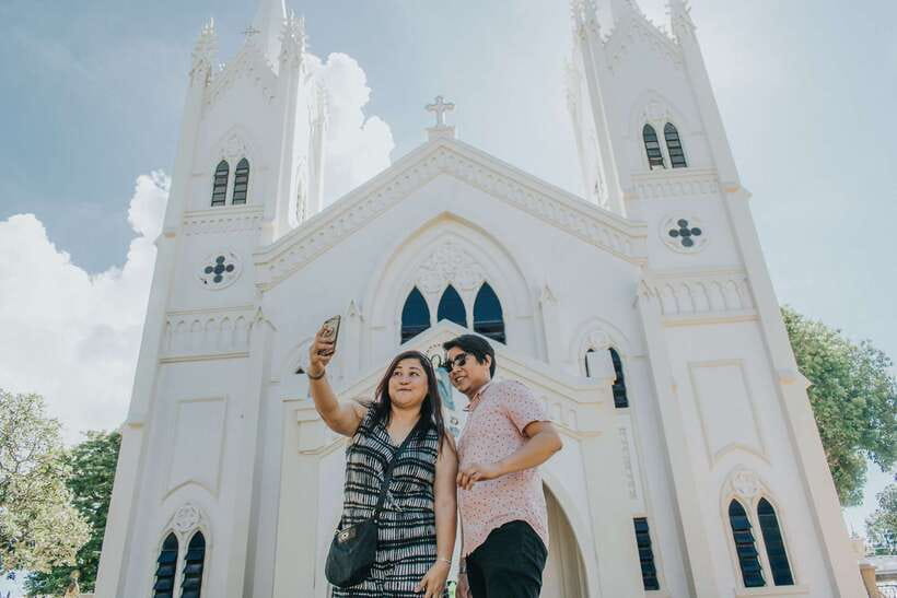 Puerto Princesa: Half-Day City Tour with Optional Massage - Immaculate Conception Cathedral: faith at street level