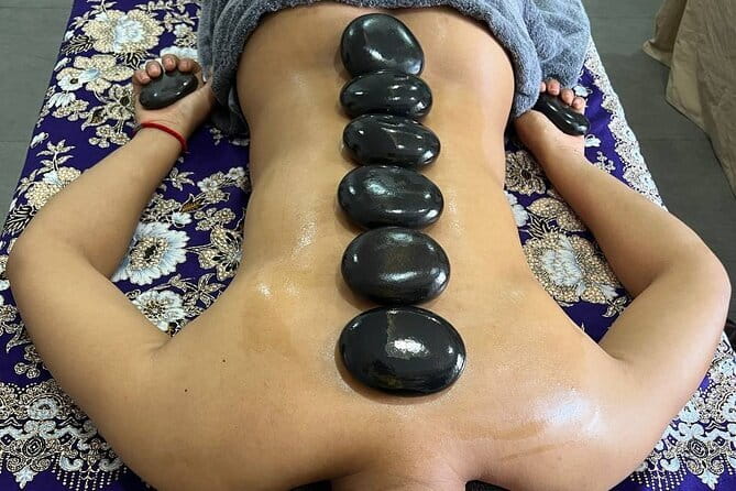 Reflexology Feet Massage in Phnom Penh - Therapists and Technique: Trained Hands, Not Guesswork