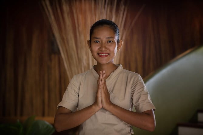 Reflexology Feet Massage in Phnom Penh - The Little Extras That Make It Feel Like a Real Spa