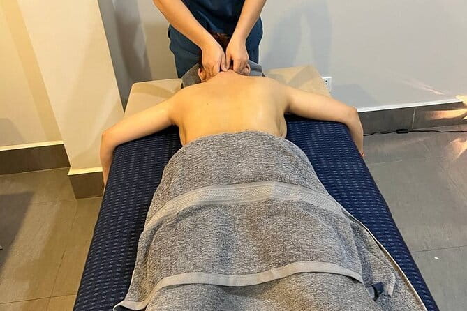 Rejuvenate the Body and Mind with Aromatherapy Oil Massage - Communication support: translation that actually helps you get what you want