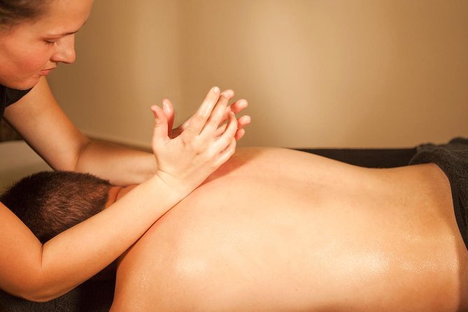 Romantic couple massage + SPA entry and private jacuzzi with cava - Price and value: what $250.85 for up to 2 really buys you
