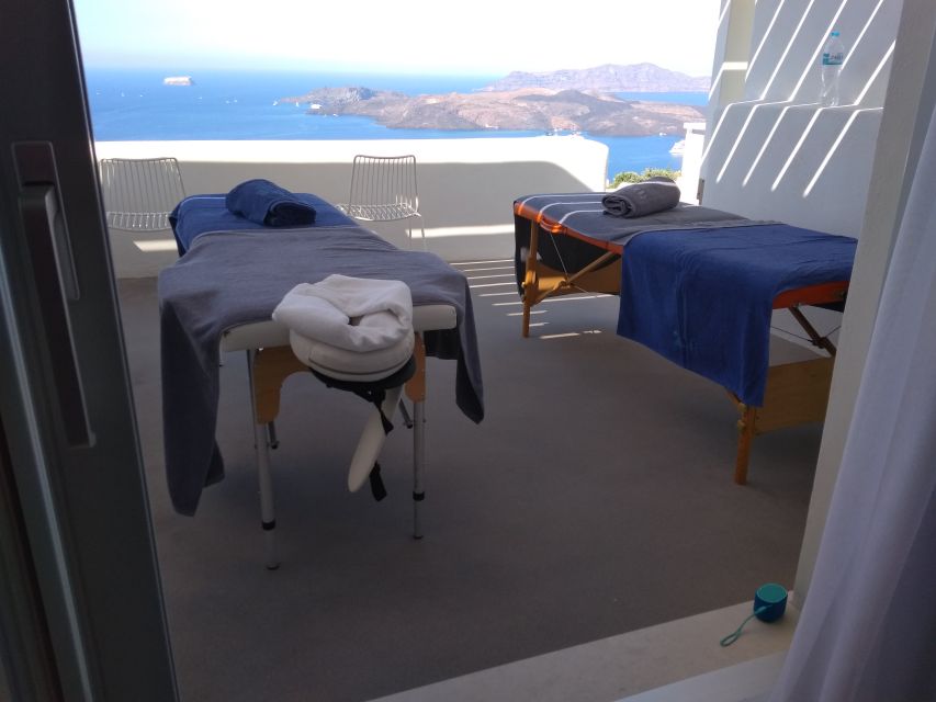 Santorini: Mobile Couples Massage at Your Private Villa - Key things that make this worth your time
