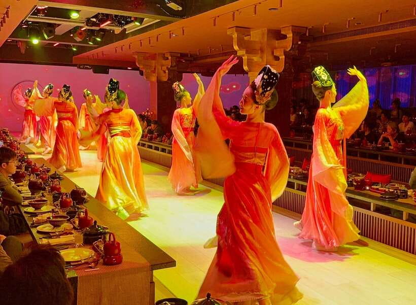 Shanghai Guided Royal Banquet Photo (Incl) with Massage Opt - Key highlights worth your attention
