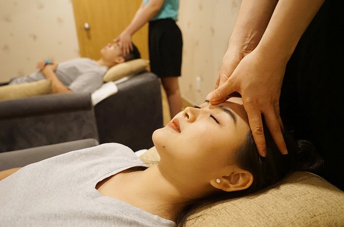 Tan Son Nhat Airport Foot & Head Neck Shoulder Massage 60 Minutes - Facilities that make a difference when you’re carrying a bag