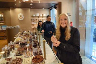 Tasty massage chocolate and spicy stories! - Timing your 2 hours: what the clock feels like in real life