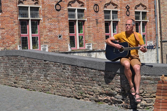 Tasty massage chocolate and spicy stories! - Rozenhoedkaai and Boniface Bridge: canal views you’ll actually remember