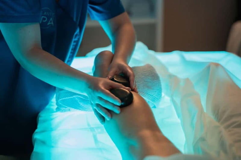 Terceira Island: Volcanic stone massage on a hot water mattress - The floating start: how the session begins