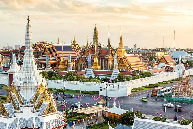 The Grand Palace, Wat Phra Kaew, Wat Pho Tour with Massage option - Stop 1: Wat Pho (Wat Phra Chetuphon) and the Reclining Buddha