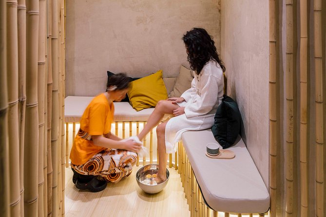 To sweat Madrid toxins in Hammam and enjoy the best couple massage downtown - A Hammam-First Reset in Central Madrid