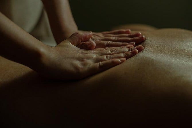 Traditional Head, Back & Shoulder Massage in Siem Reap - The 60-minute experience: what happens during the massage