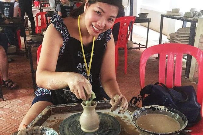 Traditional Reflexology Feet Massage in Siem Reap - Therapists, Pressure Preferences, and Getting the Style Right