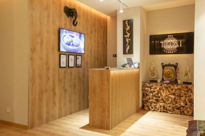 Traditional Thai Massage 60 min at THAI MASSAGE ALURA - Entering THAI MASSAGE ALURA: location, hours, and how easy it is to fit in