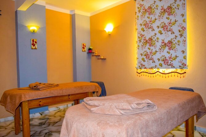 Turkish bath and full body massage Turkish hammam - Peeling: The Skin Step That Makes the Massage Feel Better