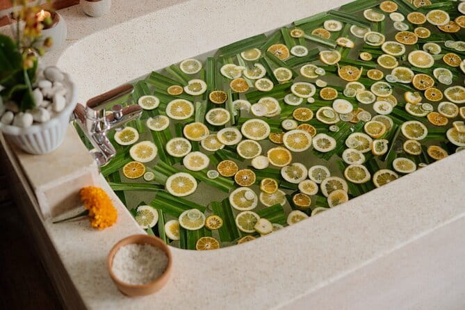 Ubud Balinese Massage Scrub And Flower Bath Experience - Getting To Samana Aksata Spa (Ubud Pickup + Comfort)