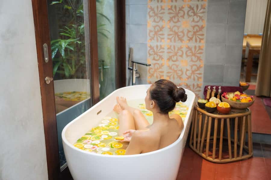Ubud: Massage & Flower Bath at Tejas Spa Monkey Forest - What the experience feels like: massage first, flower bath next