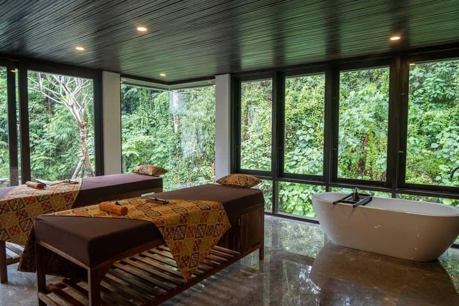 Ubud: Tejas Spa Unagi Riverfront Massage & Flower Bath - The flower bath or herbal bath: the luxury finish
