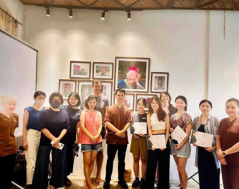Vietnamese deep tissue neck and shoulder massage class - The Ambiance Isn’t Extra. It’s Part of the Skill