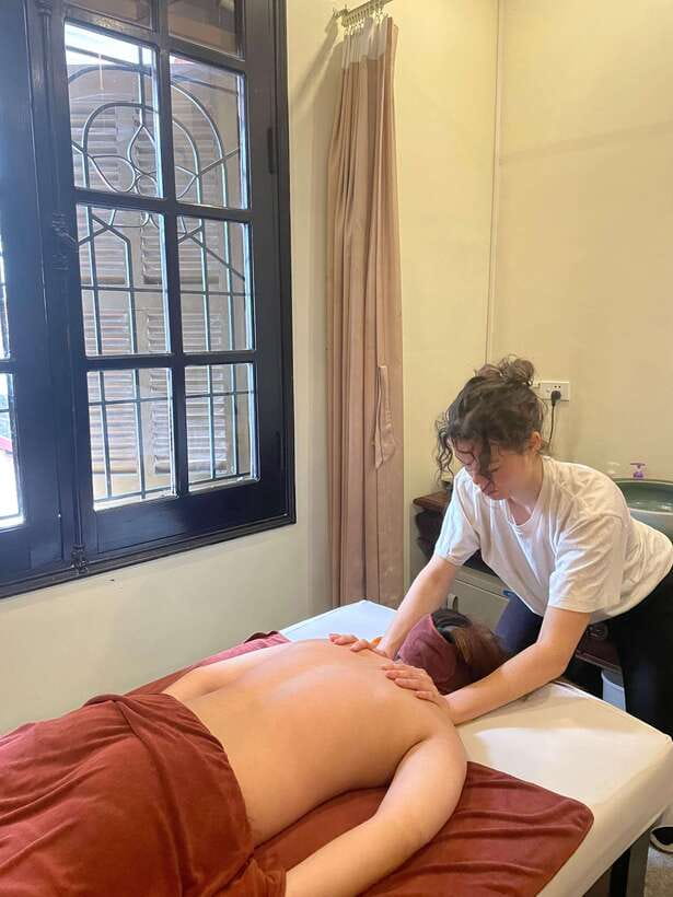 Vietnamese deep tissue neck and shoulder massage class - A Solid Certificate and Take-Home Skills (Plus Follow-Up)