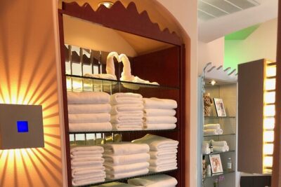 VIP 60 Minute Body Massage w/ Hot Stones - What the VIP setup actually feels like