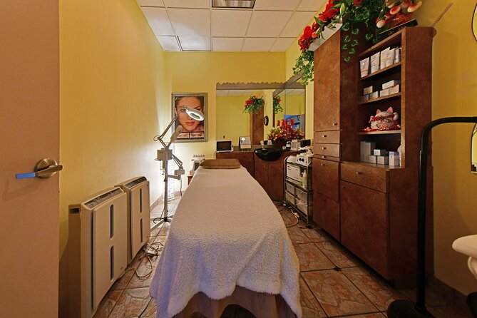 VIP 90-Minute Reflexology & Hot Stone Massage Combo - Timing your morning or afternoon slot in Las Vegas